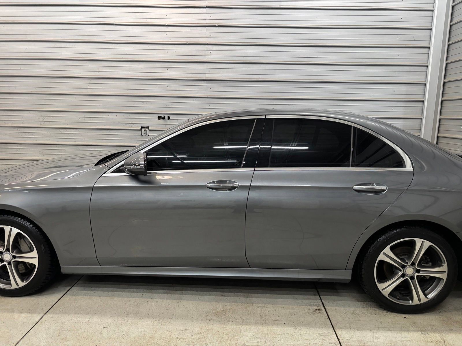 Used 2017 Mercedes-Benz E 300 4MATIC image 7