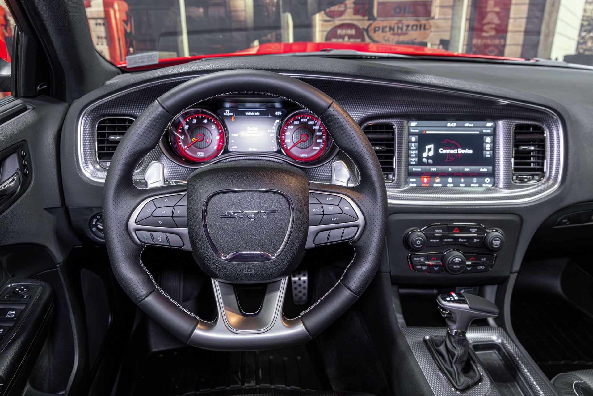 Used 2018 Dodge Charger SRT Hellcat w/ Harman/Kardon Audio Group RWD image 13