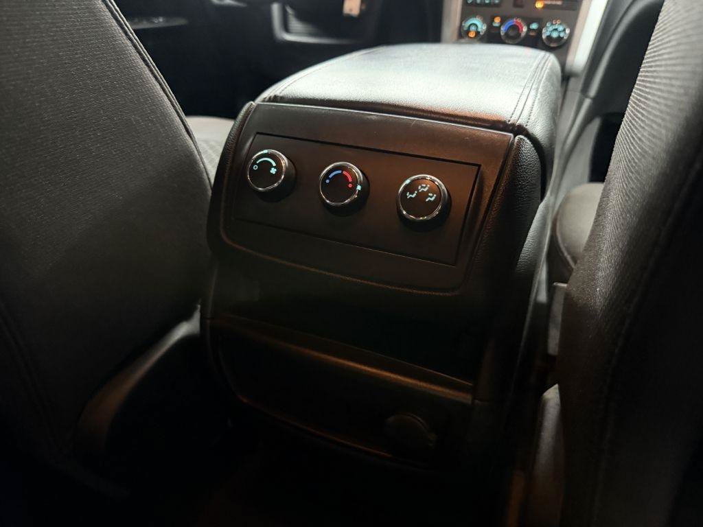 Used 2011 Chevrolet Traverse LT w/ Personal Connectivity Package FWD image 30
