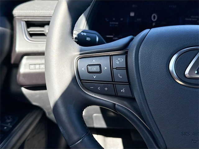 Used 2025 Lexus UX 300h FWD image 38