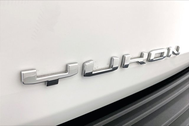 Used 2025 GMC Yukon XL Denali image 31