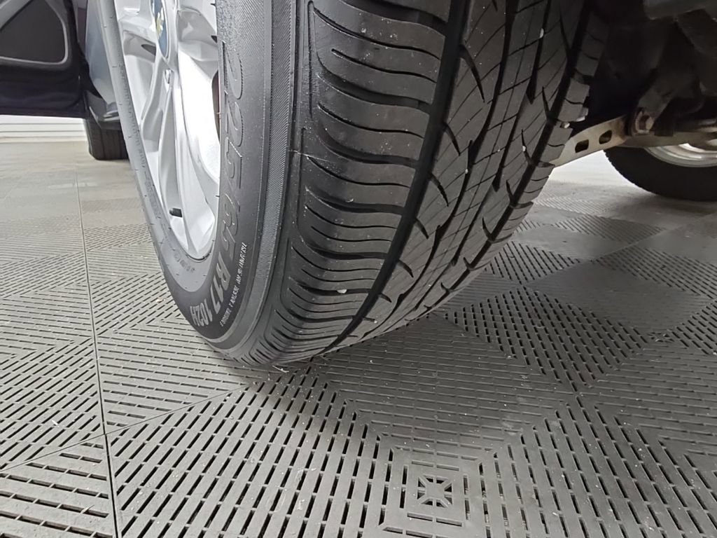 Used 2019 Chevrolet Equinox LS image 40