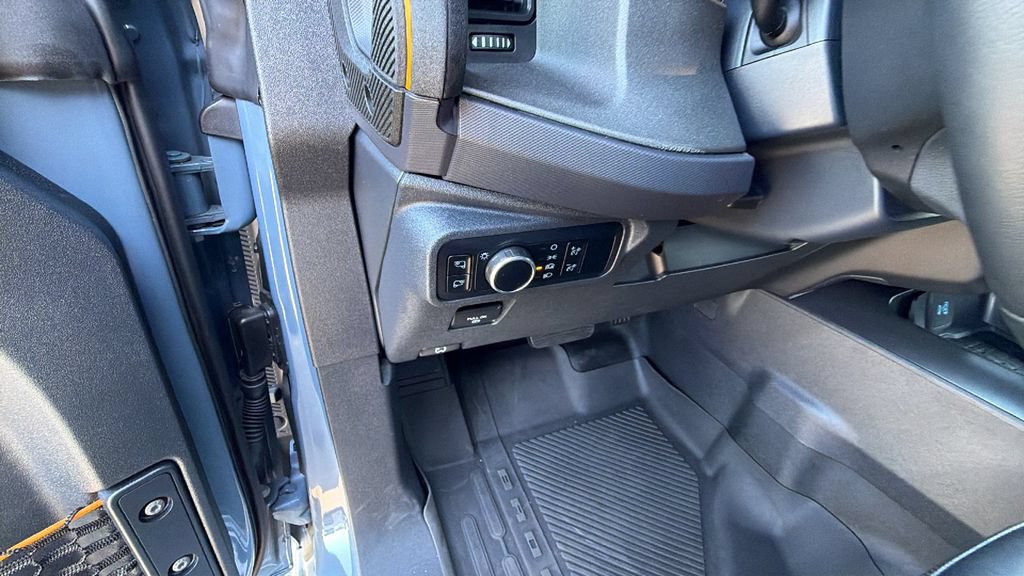 Used 2024 Ford Bronco Badlands AWD/4WD image 30