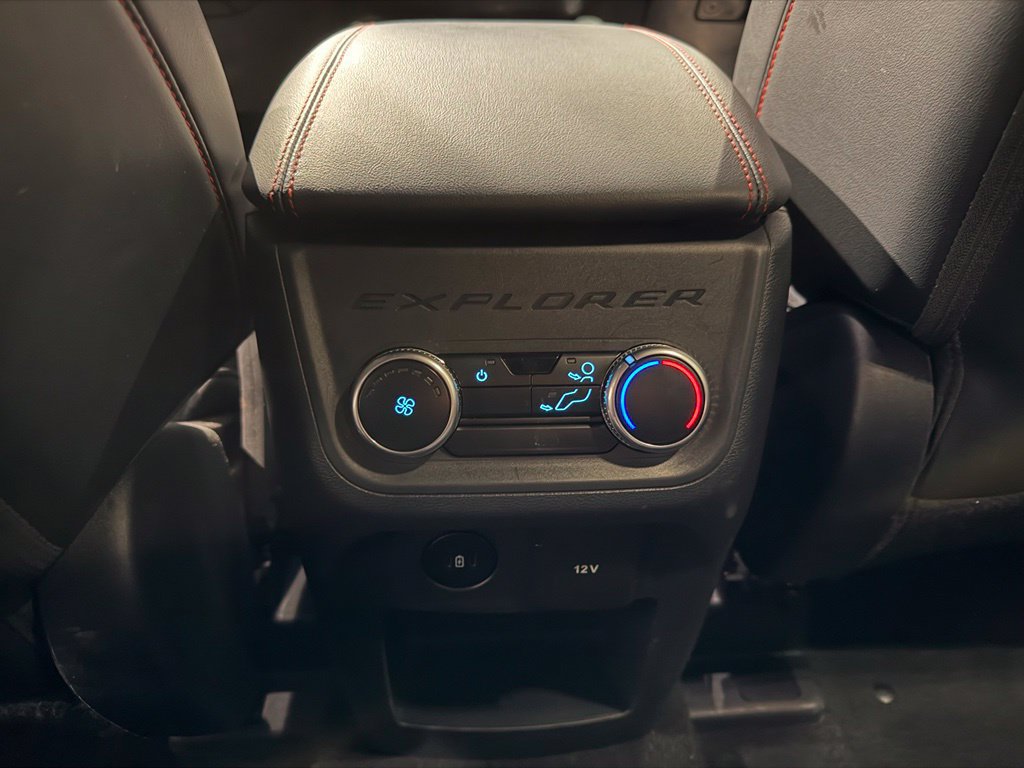 Used 2025 Ford Explorer ST-Line RWD image 36