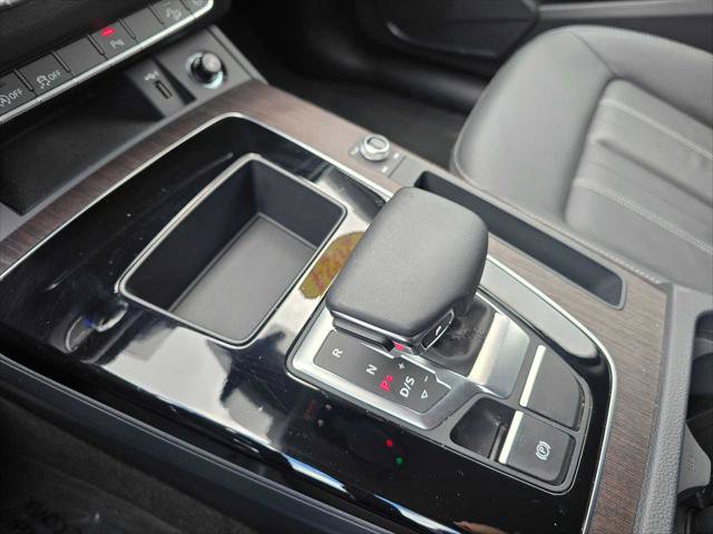 Used 2024 Audi Q5 2.0T Premium w/ Convenience Package image 30