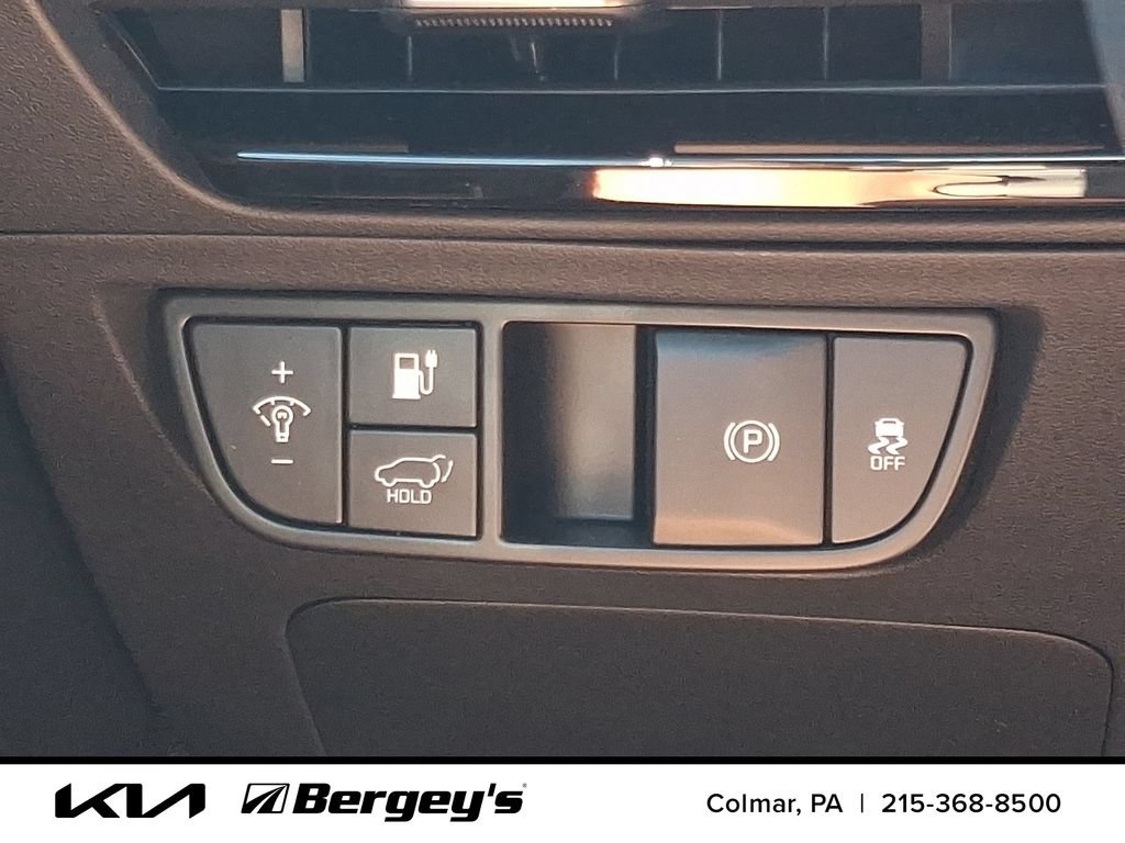 Certified 2025 Kia EV6 Wind AWD/4WD image 26