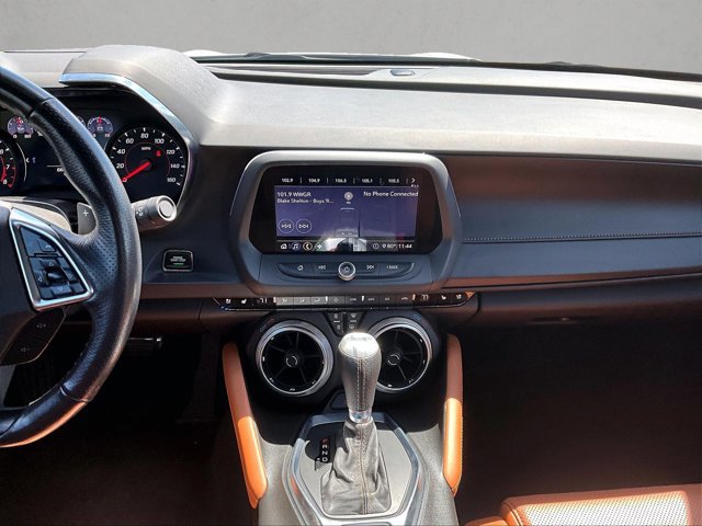 Used 2020 Chevrolet Camaro LT w/ RS Package image 8