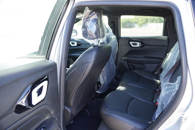New 2026 Jeep Compass Limited AWD/4WD image 11