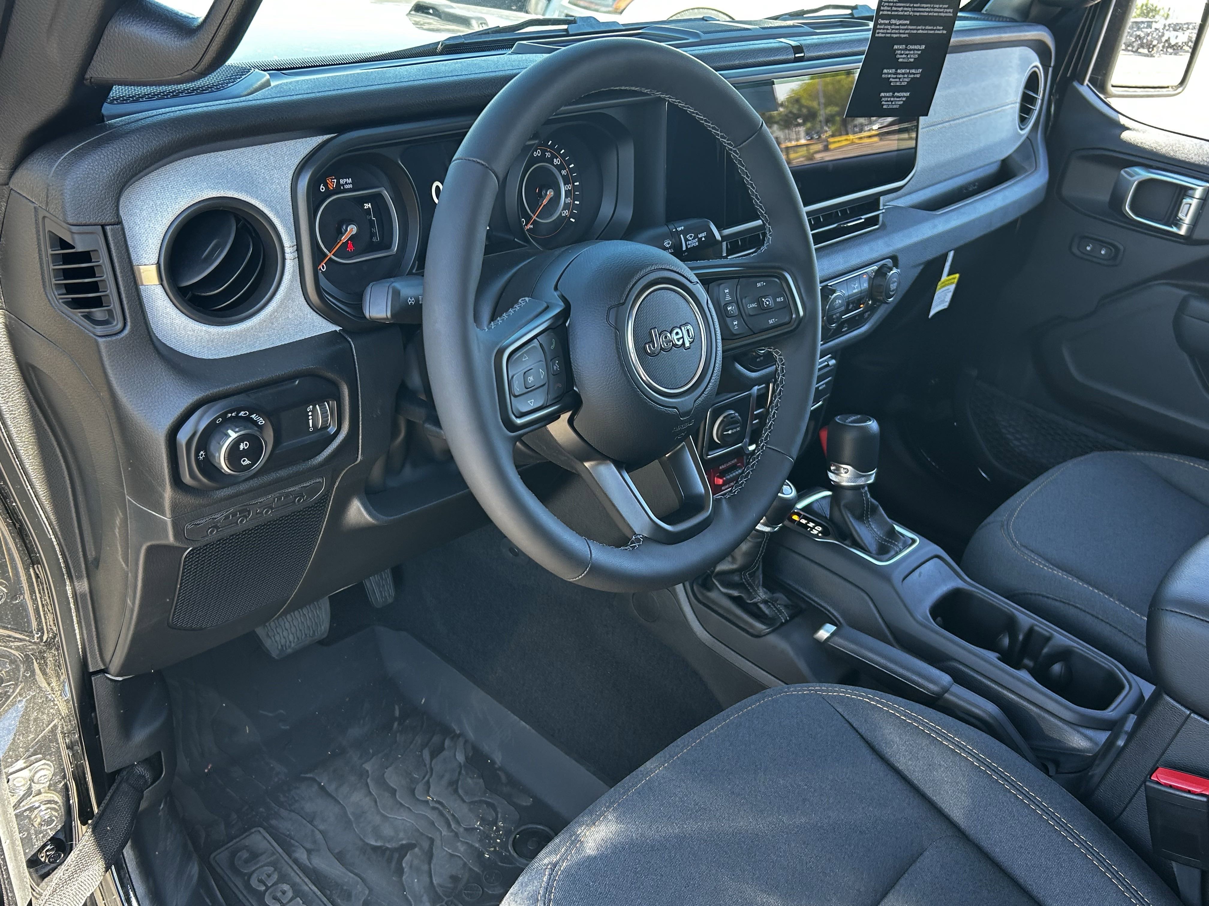 New 2025 Jeep Gladiator Willys AWD/4WD image 15