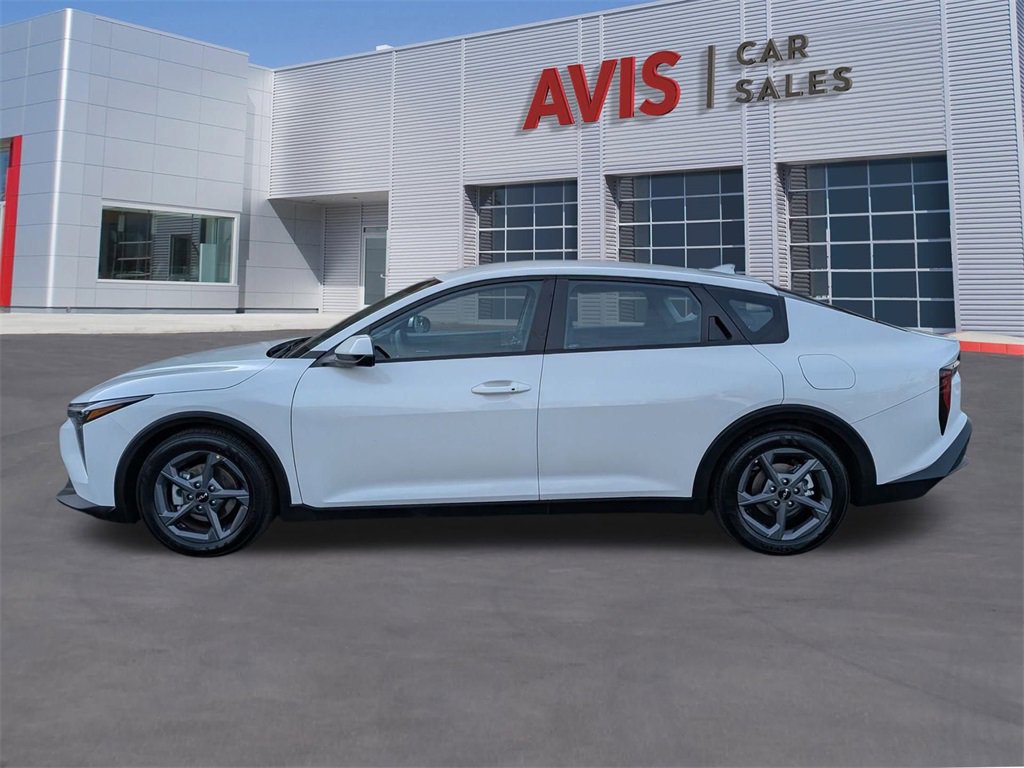 Used 2025 Kia K4 LXS image 10