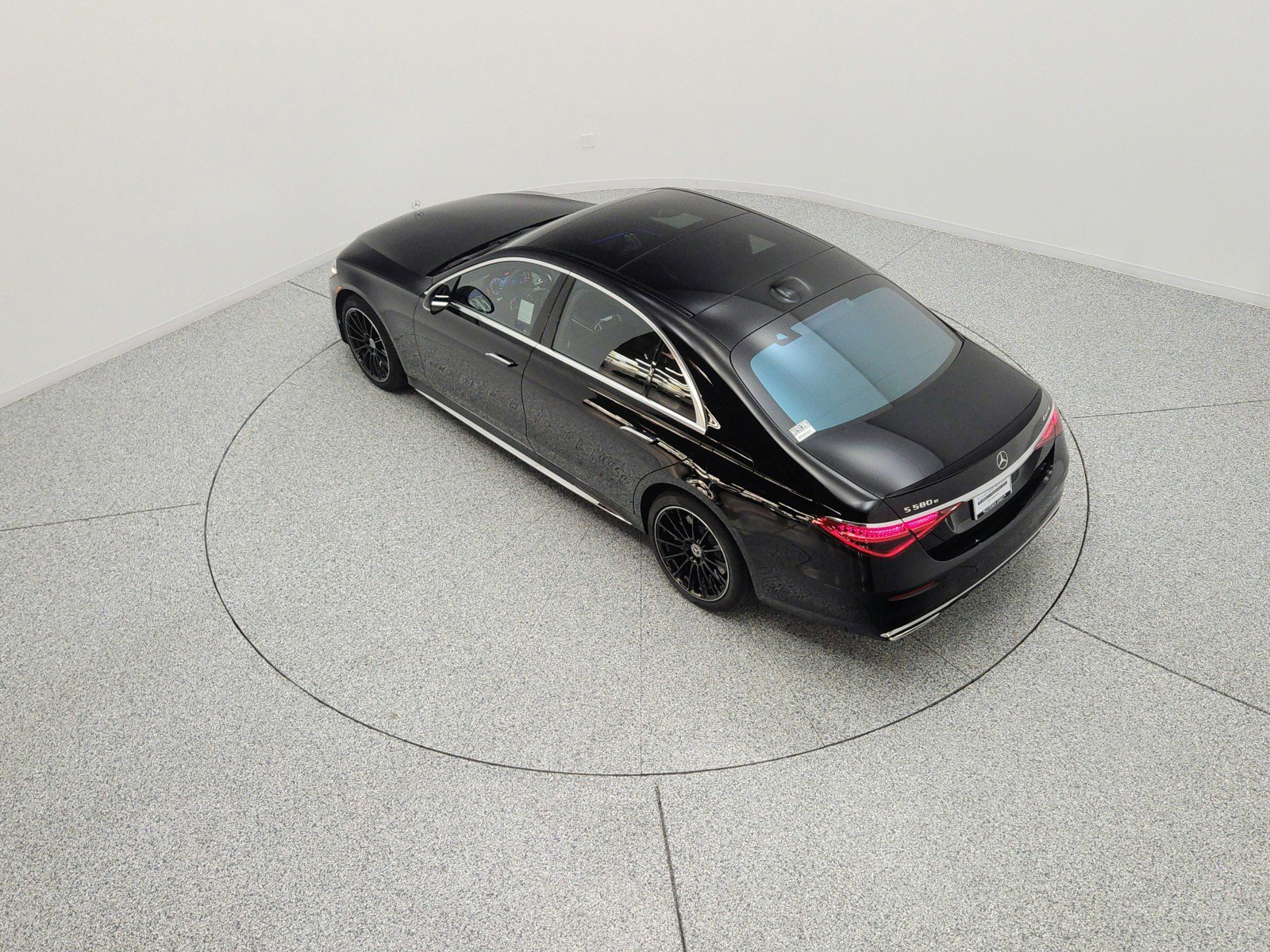 New 2026 Mercedes-Benz S 580e 4MATIC Sedan image 15