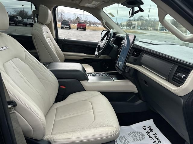 Used 2023 Ford Expedition Platinum AWD/4WD image 29
