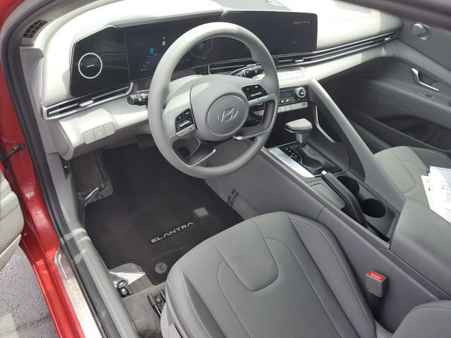 Certified 2024 Hyundai Elantra SEL FWD image 10