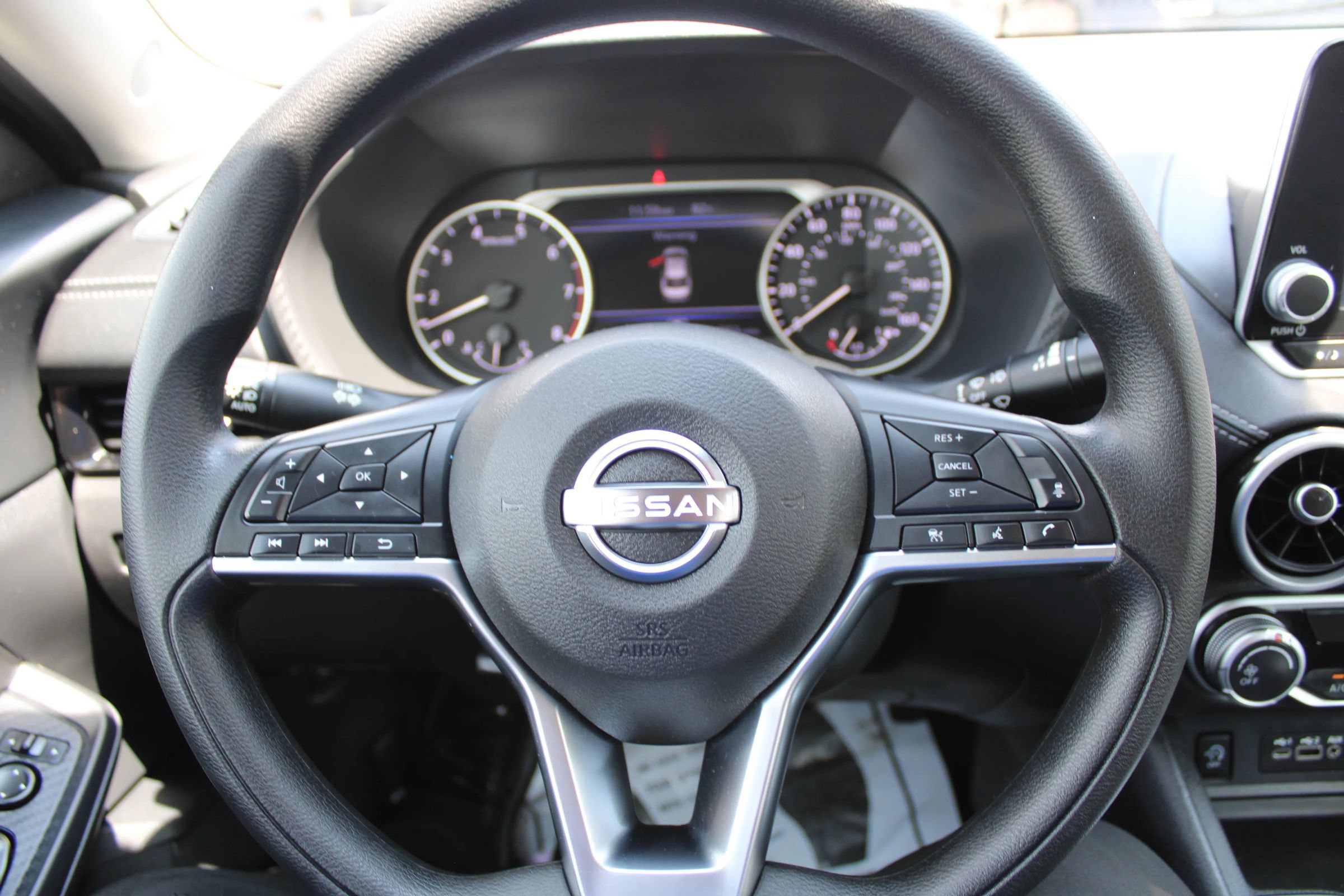 Used 2024 Nissan Sentra SV FWD image 11