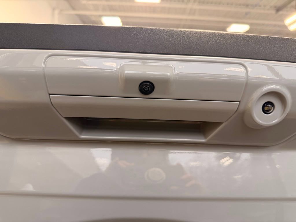 Used 2023 Ford F150 Lariat w/ Equipment Group 502A High image 7