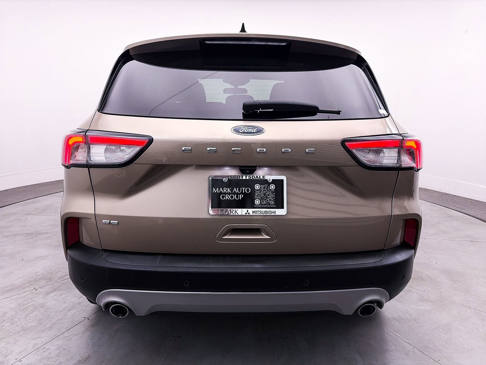 Used 2021 Ford Escape SE image 14