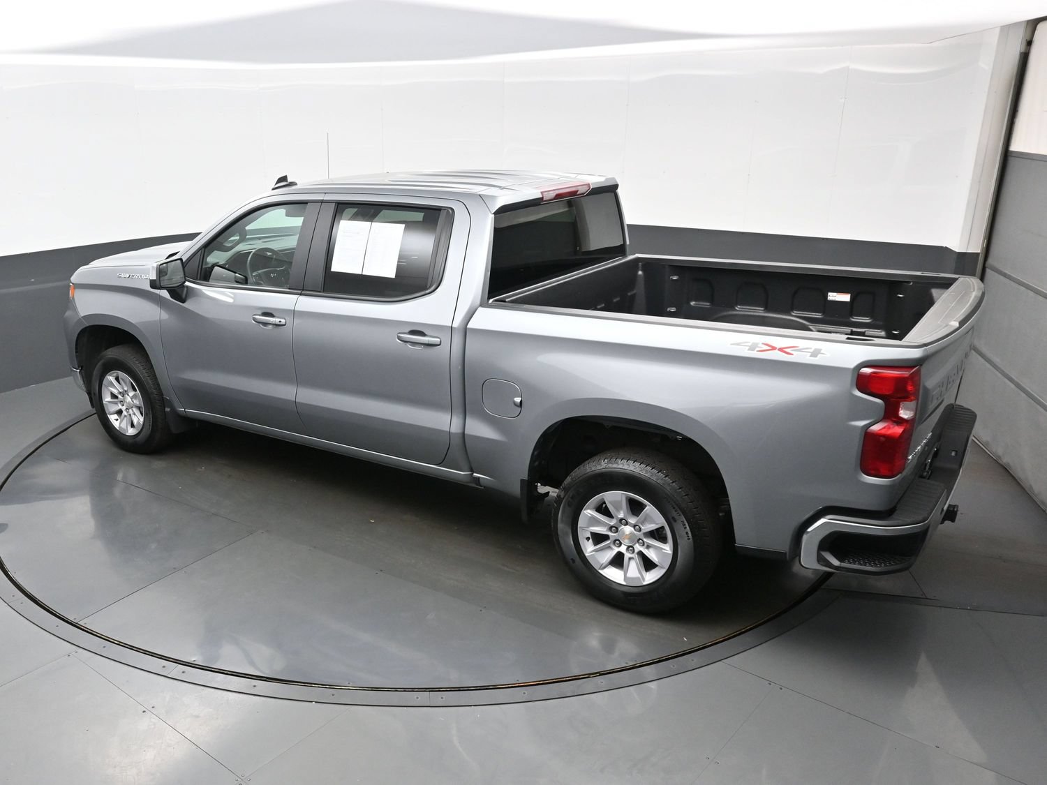 Used 2026 Chevrolet Silverado 1500 LT AWD/4WD image 36