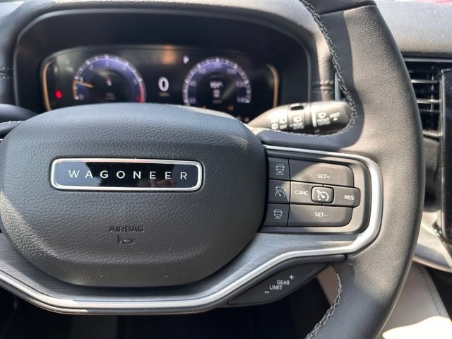 Used 2025 Jeep Wagoneer Series III w/ Premium Group I AWD/4WD image 22