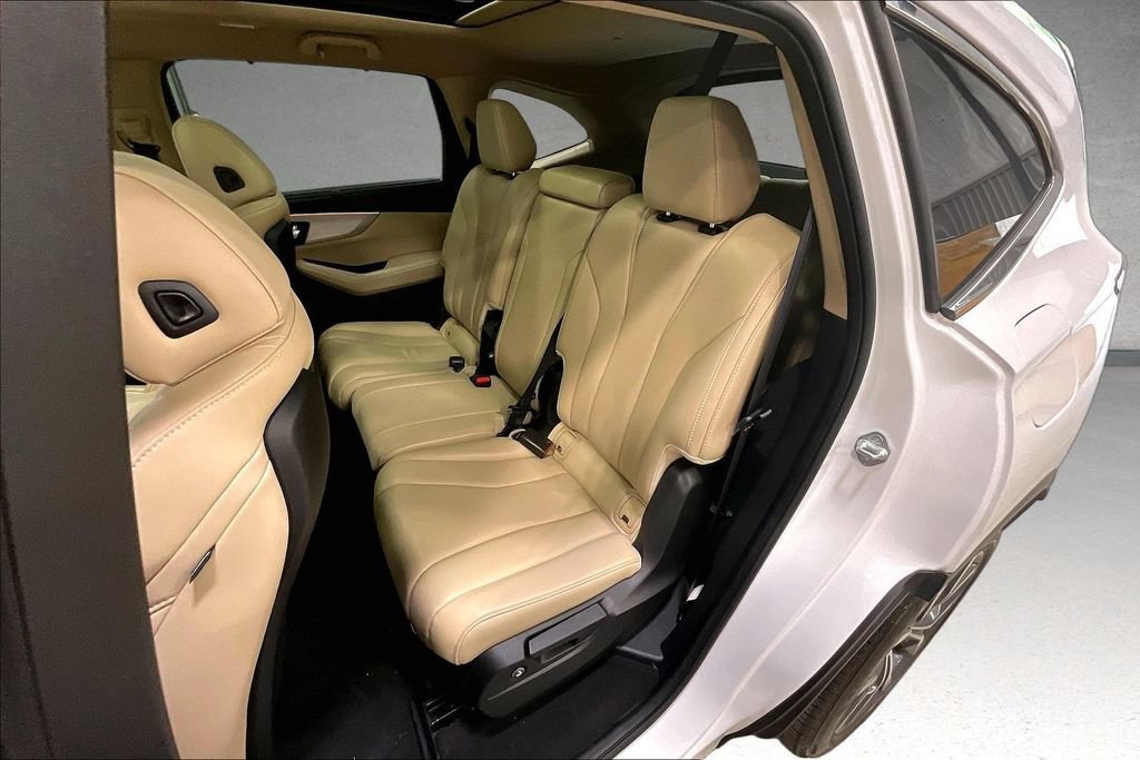 Used 2023 Acura MDX w/ Technology Package AWD/4WD image 23