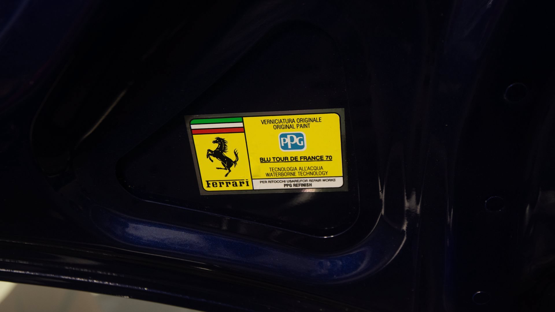 Certified 2025 Ferrari Roma Spider RWD image 43