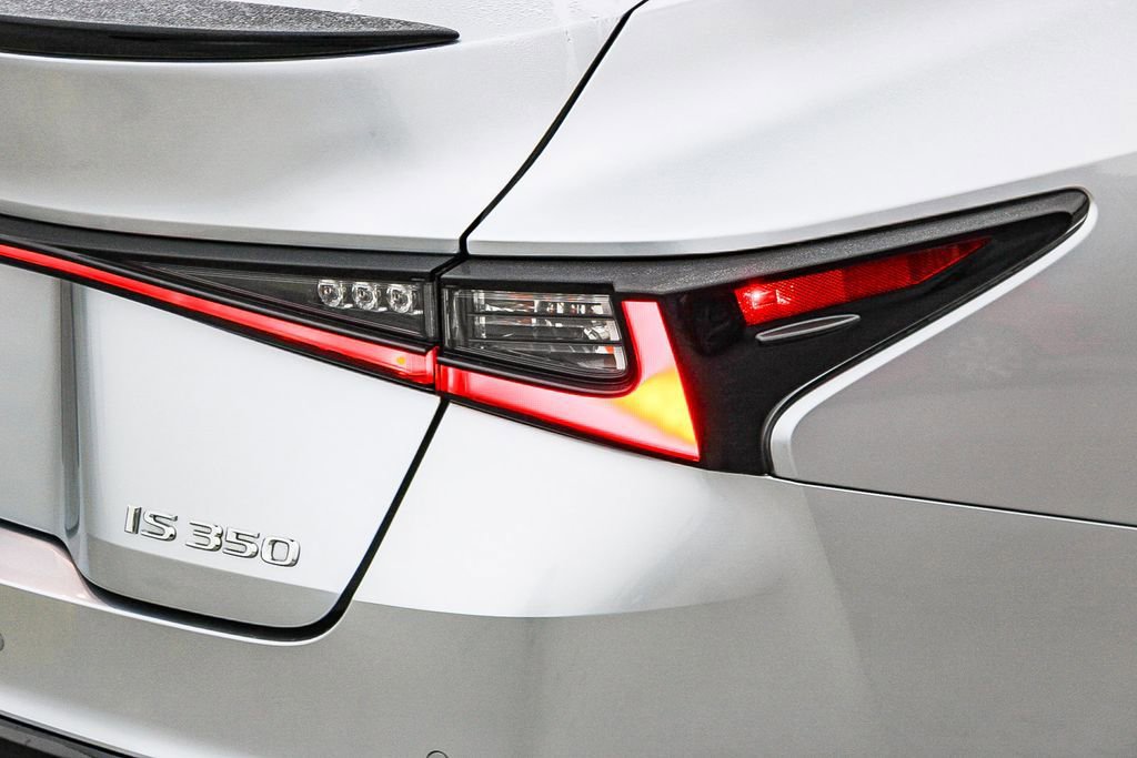Used 2024 Lexus IS 350 F Sport RWD image 10