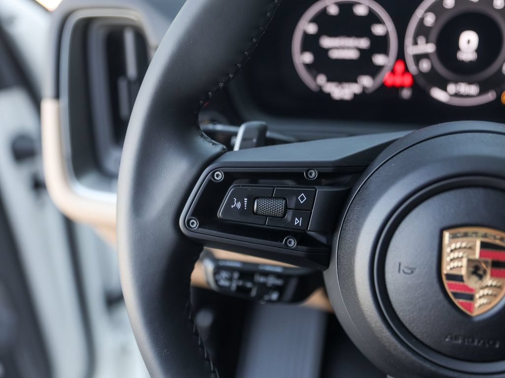 New 2026 Porsche Cayenne Coupe AWD/4WD image 21