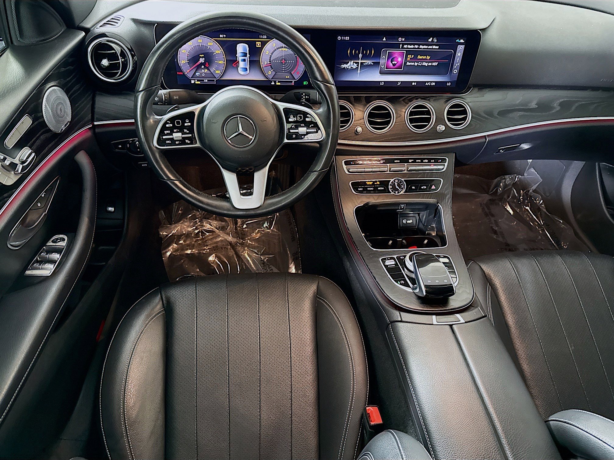 Used 2020 Mercedes-Benz E 350 Sedan w/ Premium Package image 17