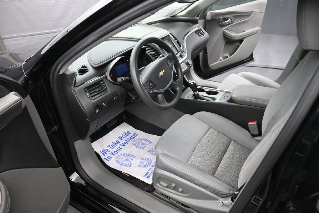 Used 2017 Chevrolet Impala LS FWD image 17