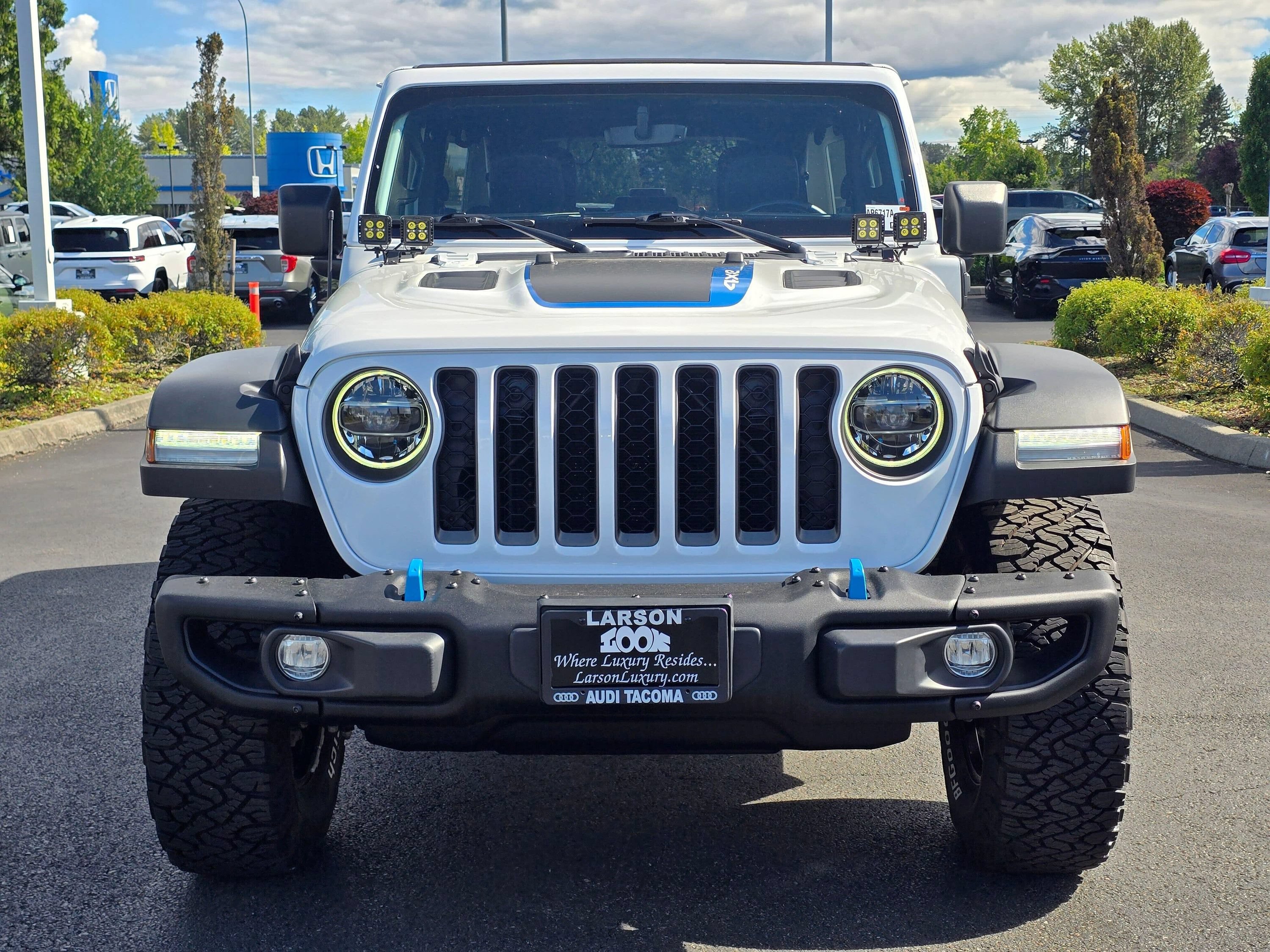 Used 2021 Jeep Wrangler Unlimited Rubicon 4xe w/ Steel Bumper Group AWD/4WD image 8