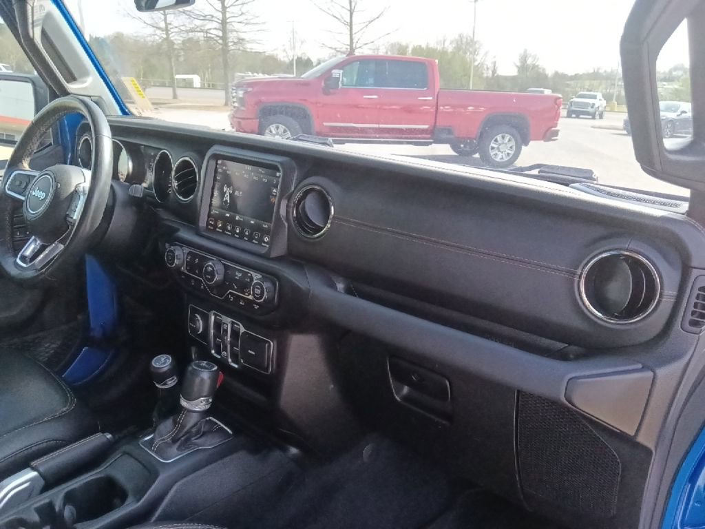 Used 2022 Jeep Gladiator Overland image 32