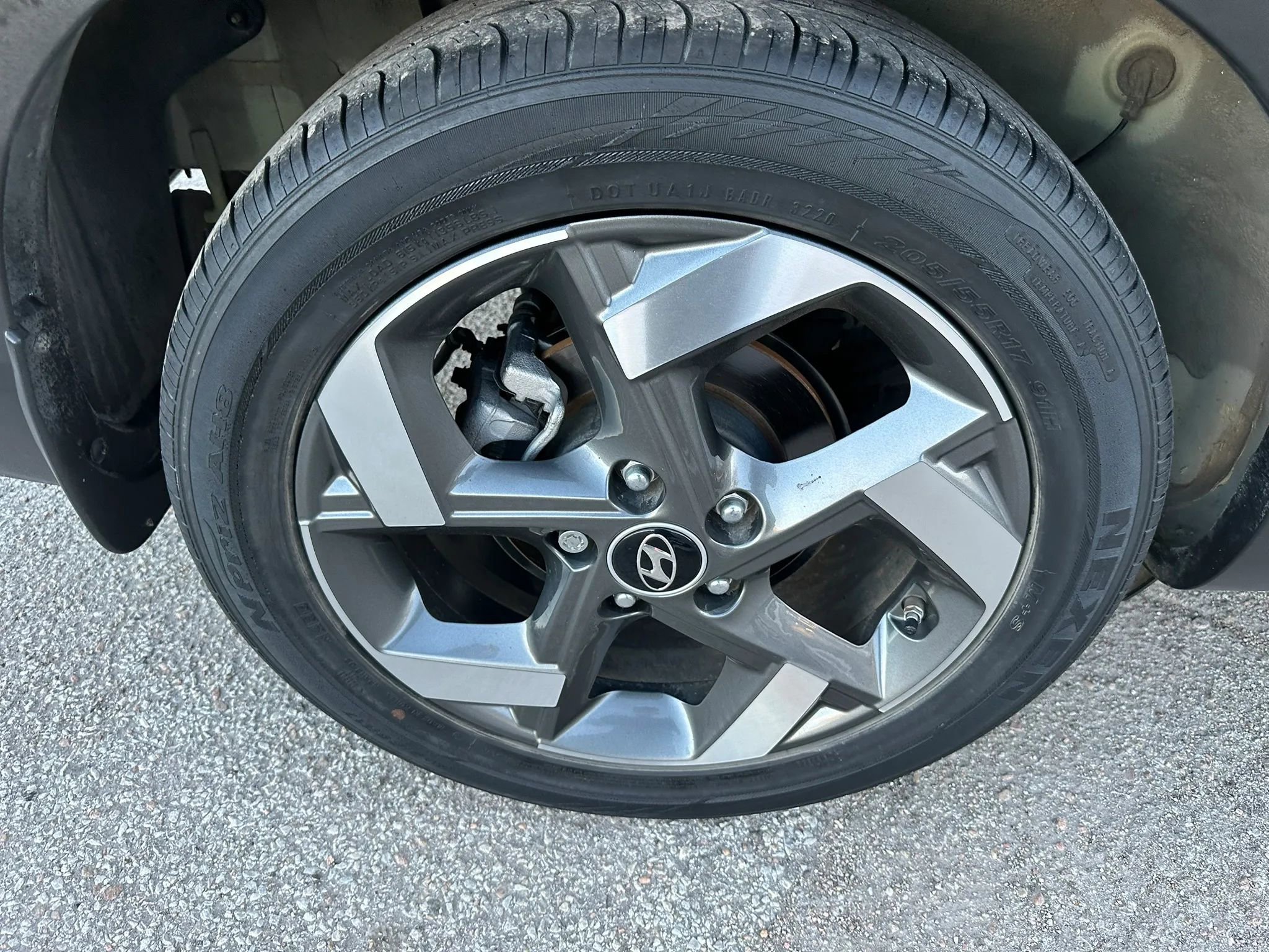 Used 2021 Hyundai Venue SEL FWD image 29