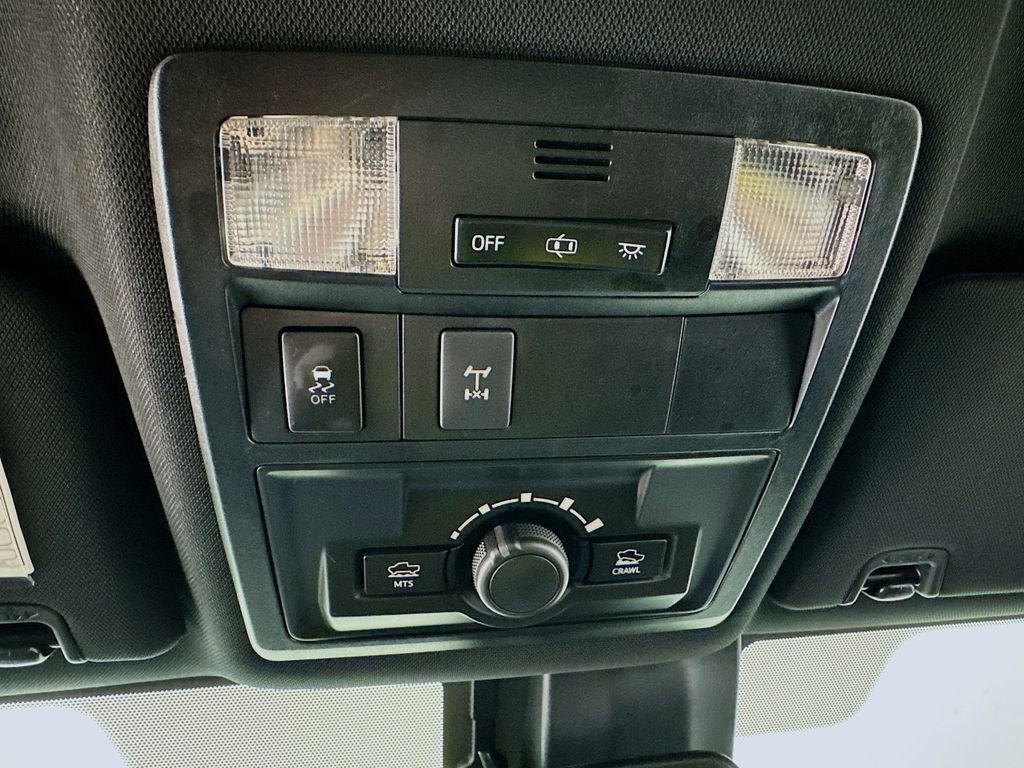 Used 2019 Toyota Tacoma TRD Off-Road AWD/4WD image 16