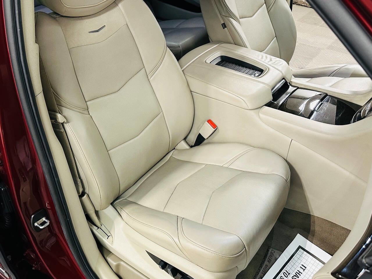 Used 2018 Cadillac Escalade ESV Premium Luxury image 24