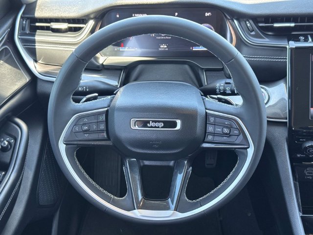 Used 2023 Jeep Grand Cherokee L Laredo RWD image 10