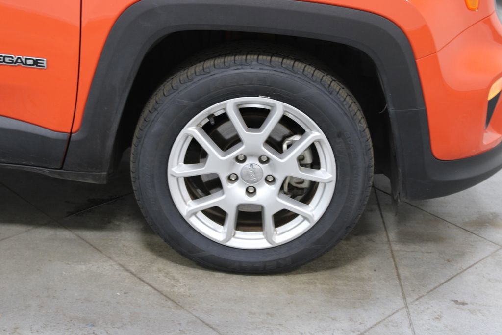 Used 2019 Jeep Renegade Latitude image 12