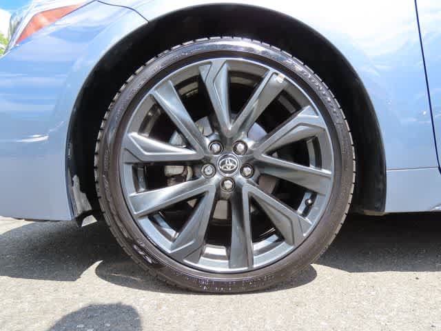 Used 2025 Toyota Corolla SE w/ Convenience Package FWD image 9