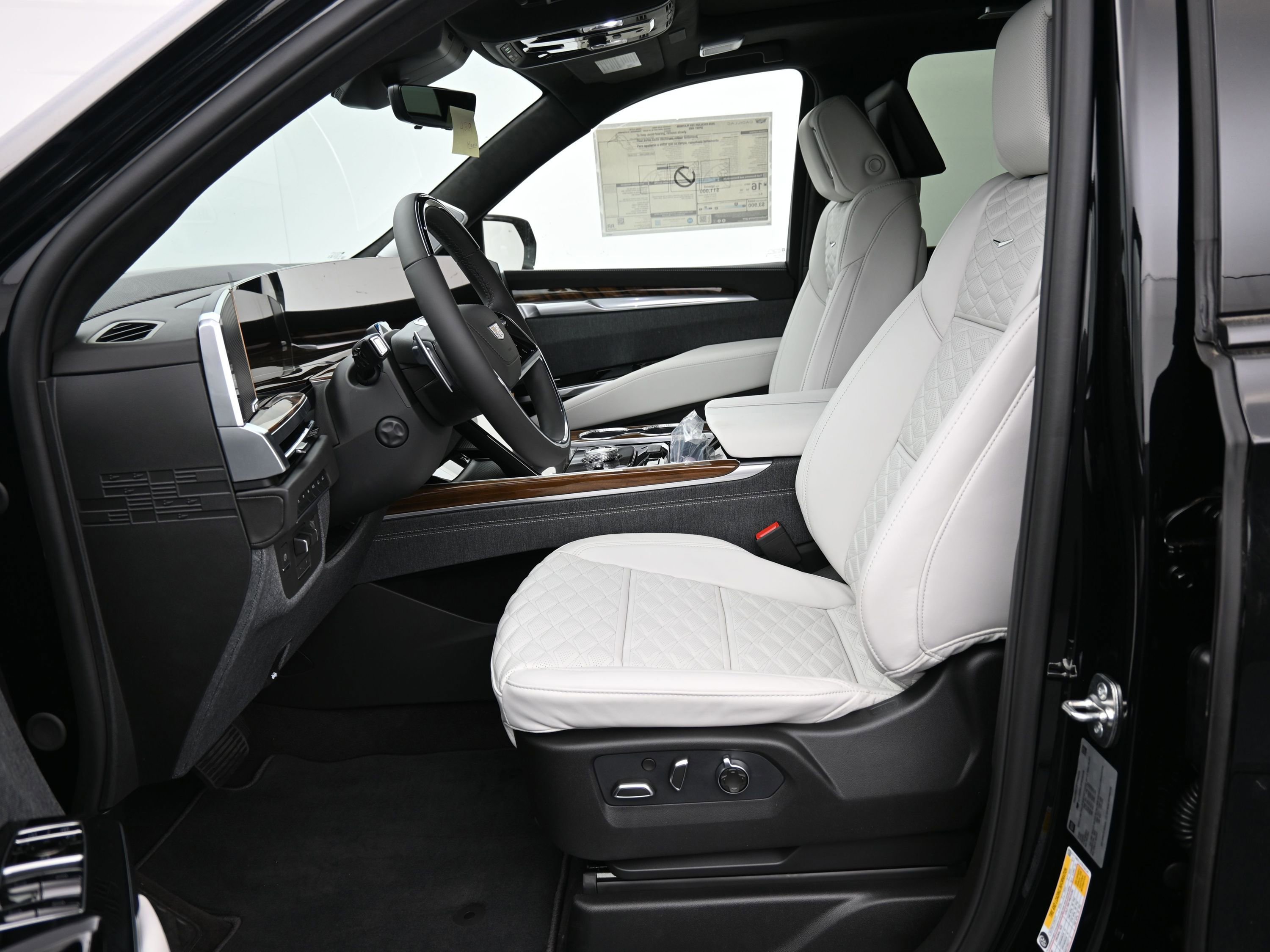 New 2026 Cadillac Escalade ESV Platinum Sport AWD/4WD image 11