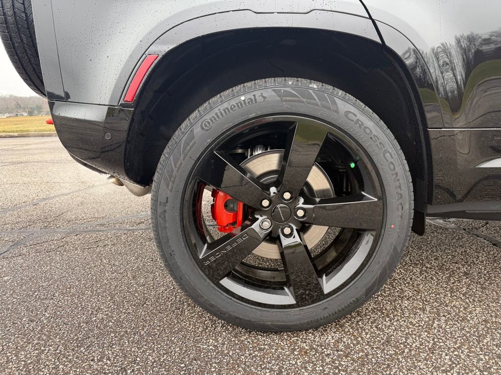 New 2026 Land Rover Defender 110 X image 24