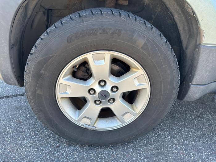 Used 2006 Ford Escape XLT FWD image 11