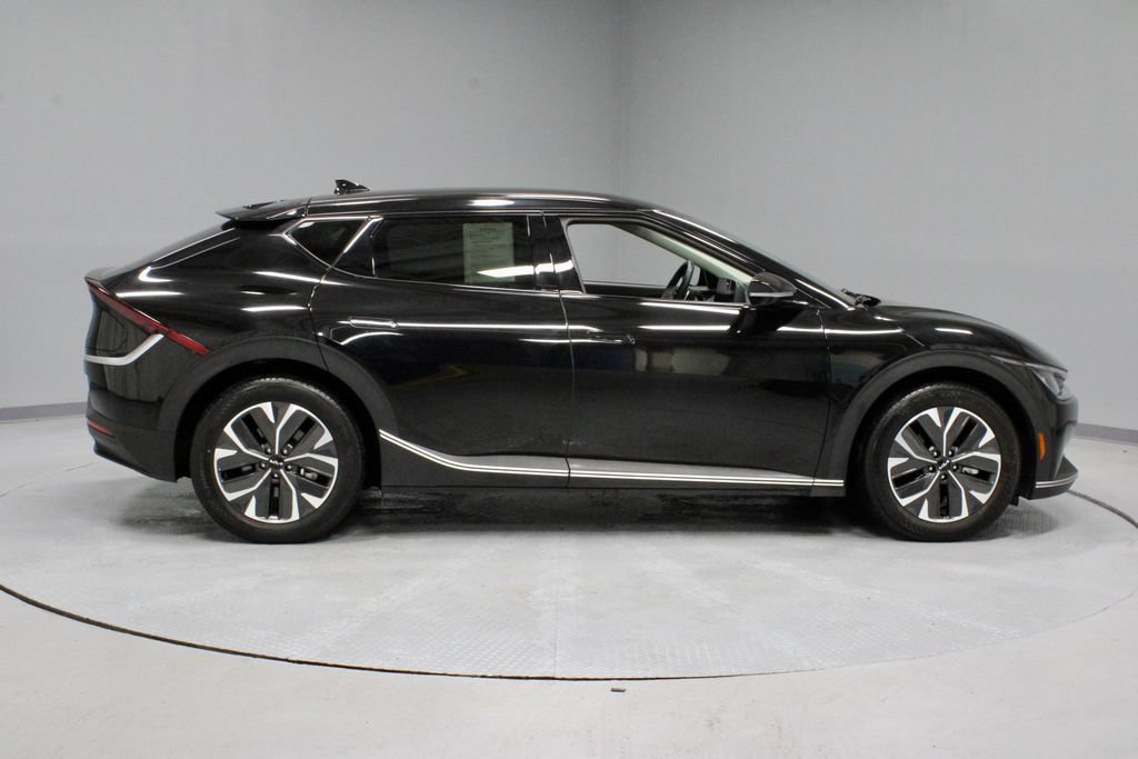 Used 2024 Kia EV6 Light AWD/4WD image 13