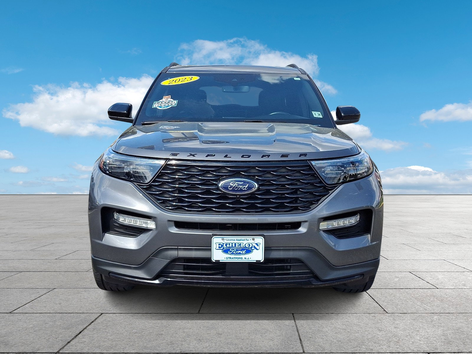 Certified 2023 Ford Explorer ST-Line w/ Class IV Trailer Tow Package image 2