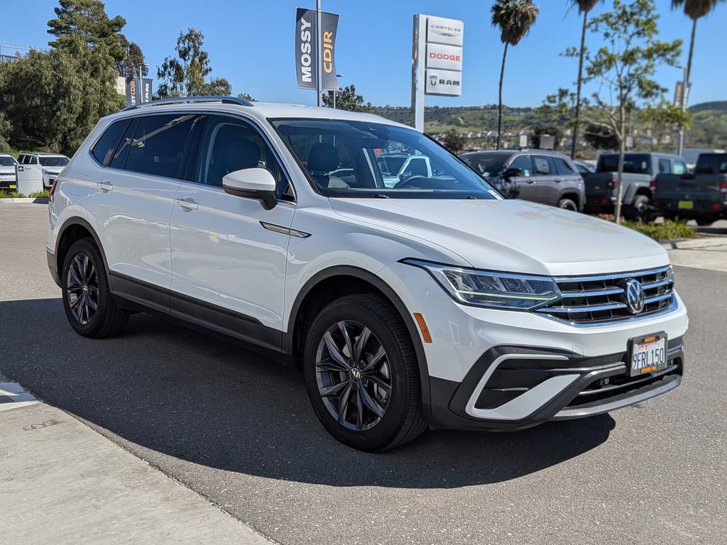 Used 2023 Volkswagen Tiguan SE image 8