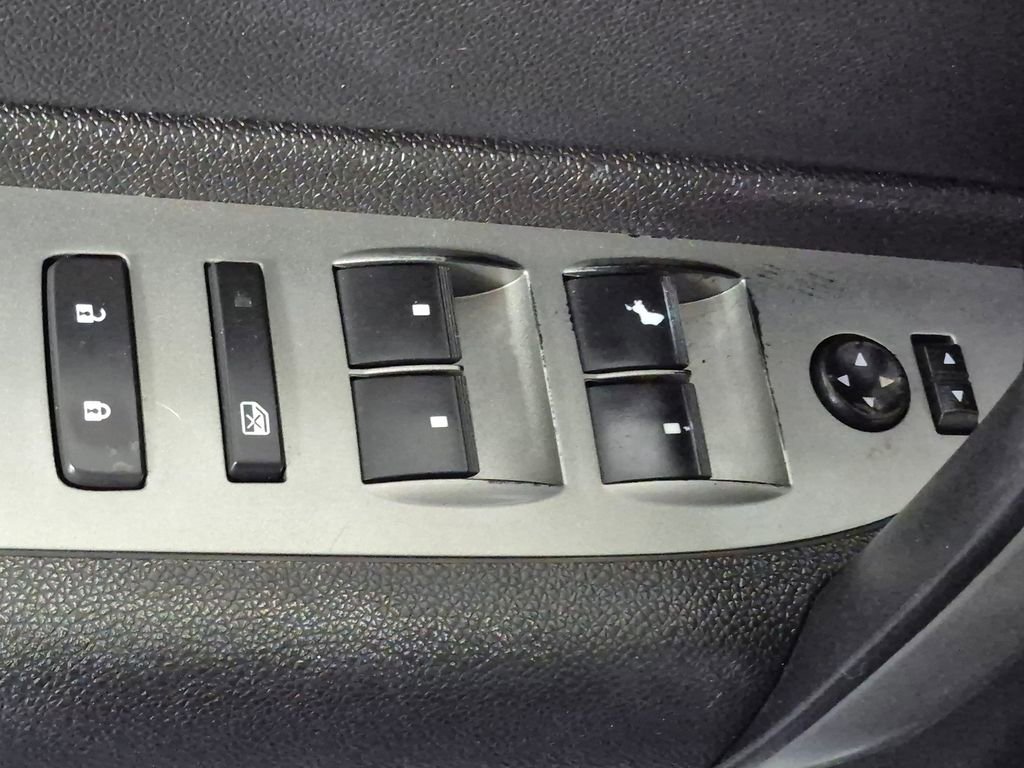 Used 2007 Chevrolet Silverado 1500 LT w/ 1LT Convenience Package image 14