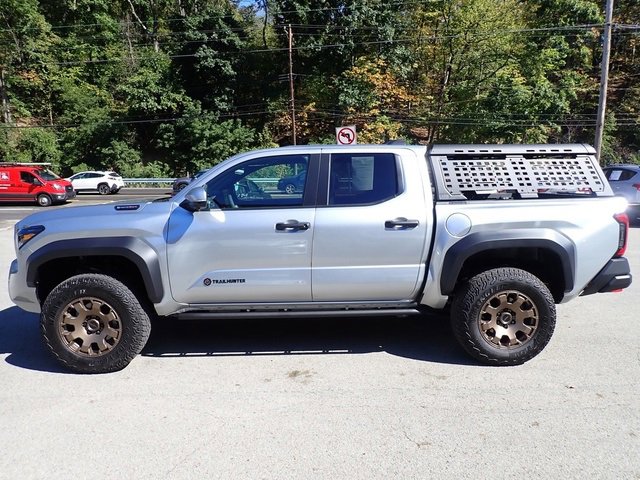 Certified 2025 Toyota Tacoma Trailhunter w/ Tow Tech Package image 10