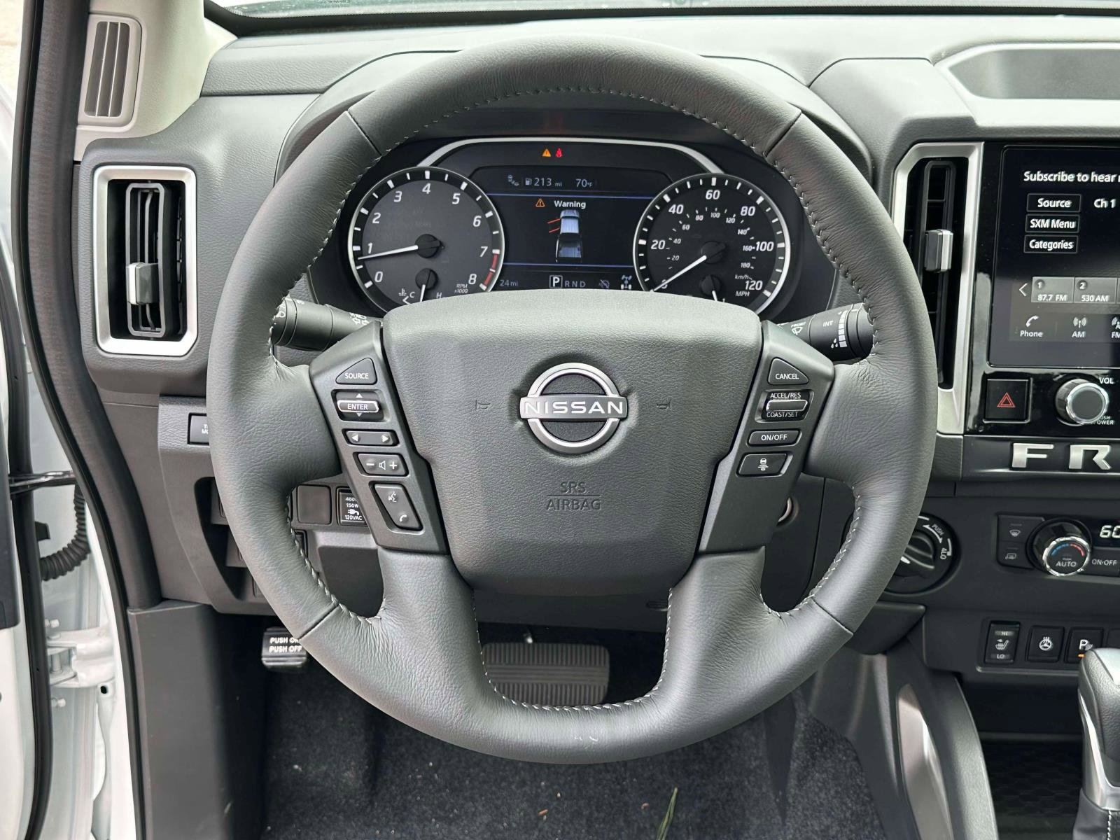 Used 2025 Nissan Frontier SV w/ SV Convenience Package image 16