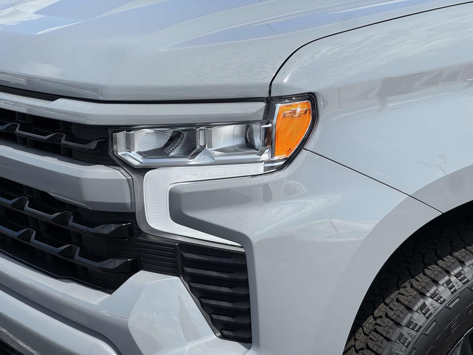 Used 2024 Chevrolet Silverado 1500 RST AWD/4WD image 27