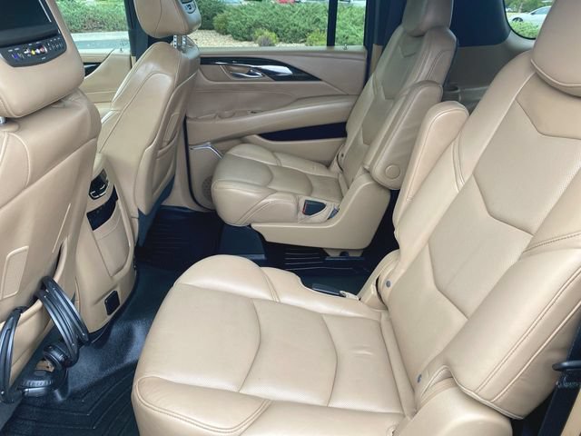 Used 2019 Cadillac Escalade ESV Platinum AWD/4WD image 23