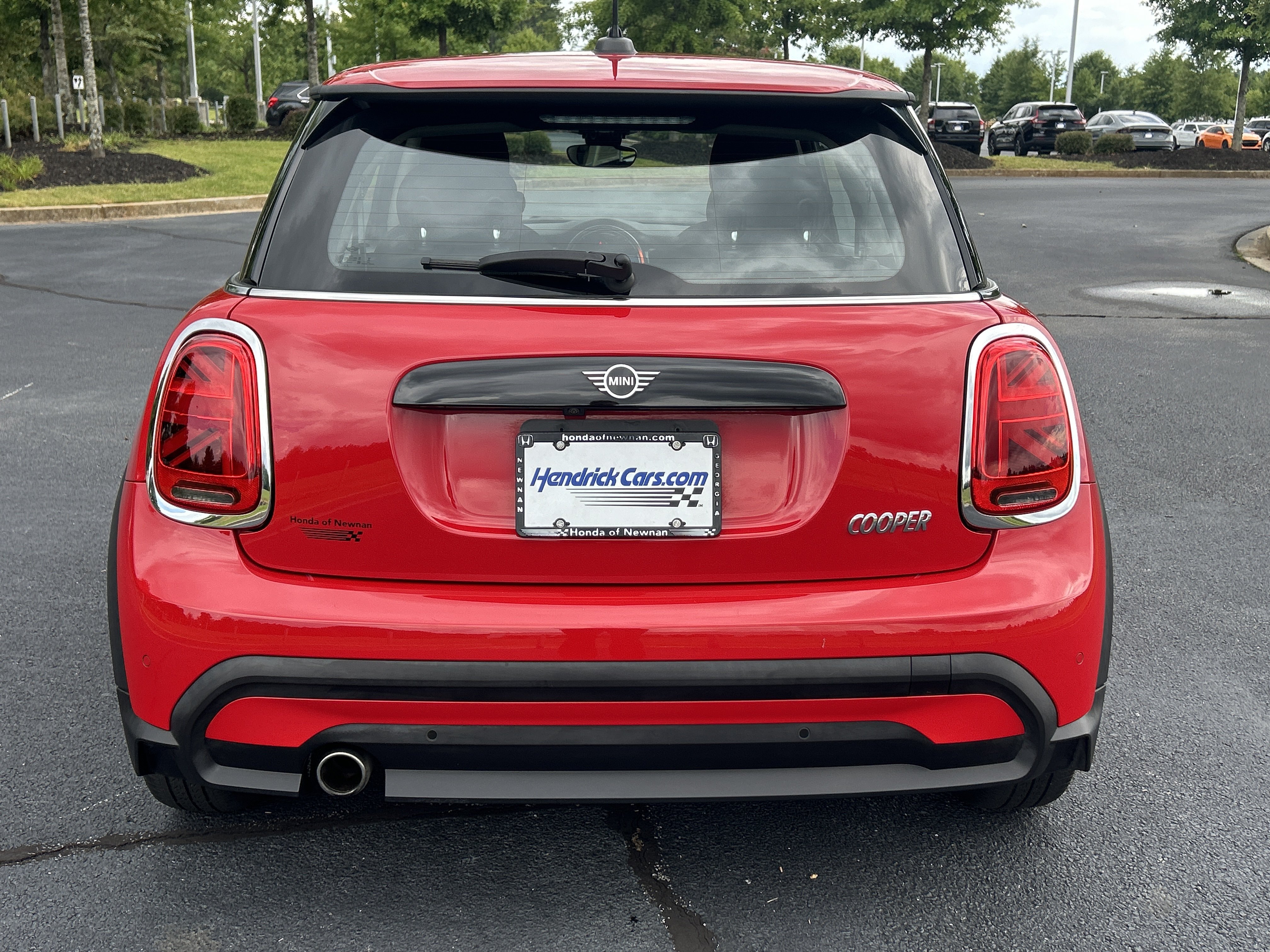 Used 2024 MINI Cooper 2-Door Hardtop FWD image 8