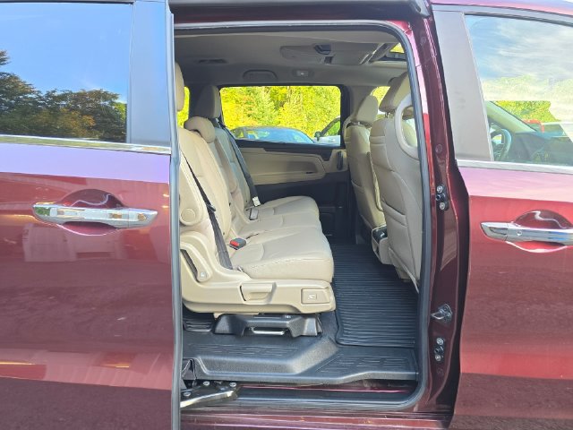 Used 2018 Honda Odyssey Touring image 12
