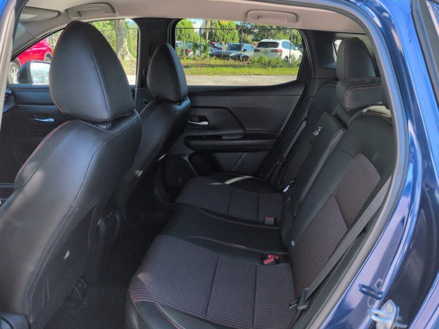 Used 2026 Nissan Kicks SR FWD image 13